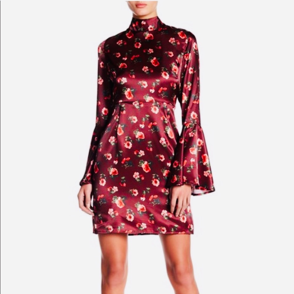 Lea & Viola Bell Sleeve Floral Dress